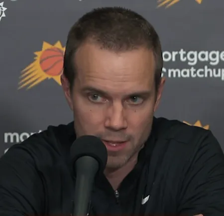 完美体育登录入口-太阳主帅：阿伦的回归提升了球队攻防两端的表现