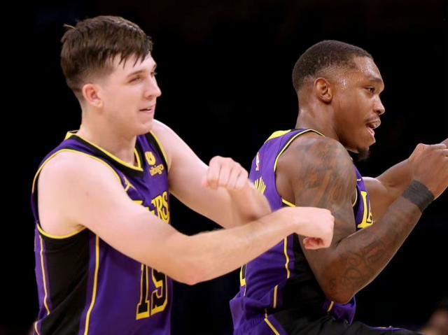 完美体育app下载-拒绝凑热闹！湖人无意追逐欧文哈登 留双星是关键